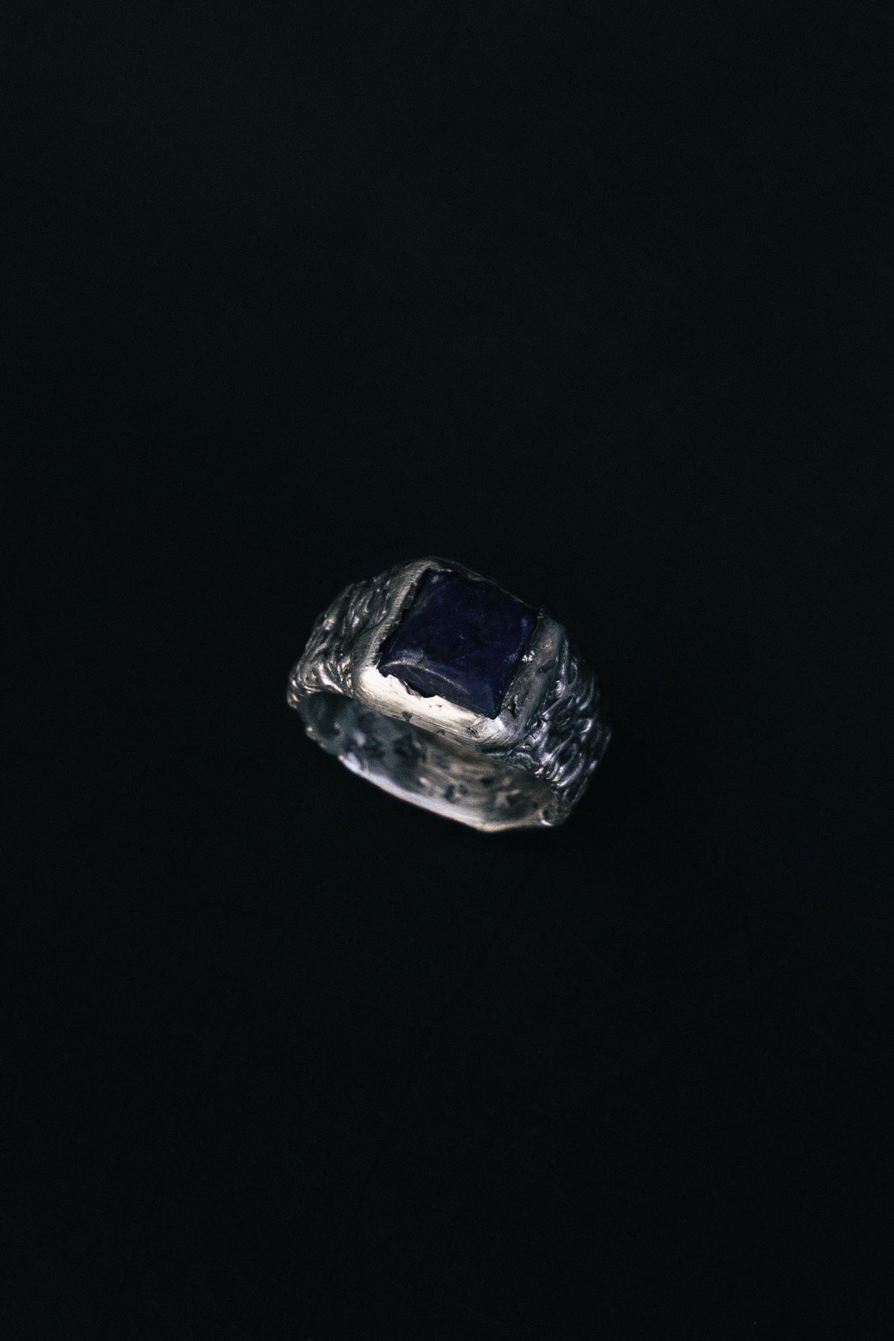 Lapiz lazuli ring